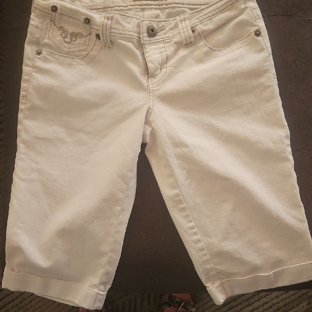L.E.I ULTRA LOWRISE CAPRIS